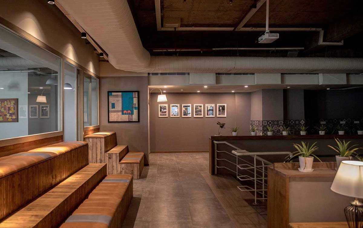 Spring House JMD Galleria